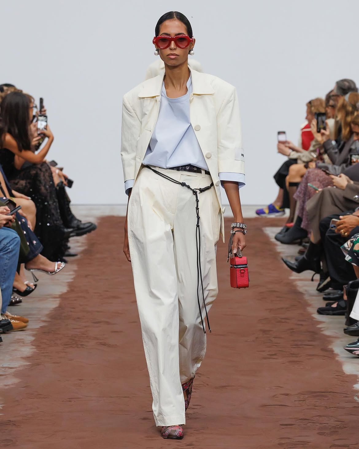 Look 07 - Cinched Jacket