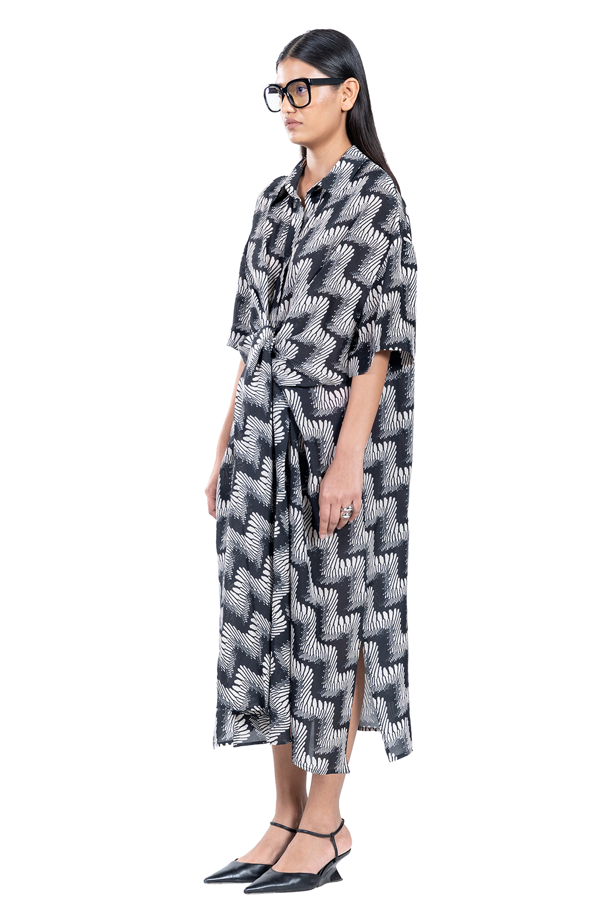 OVERSIZED KNOTTED DRESS