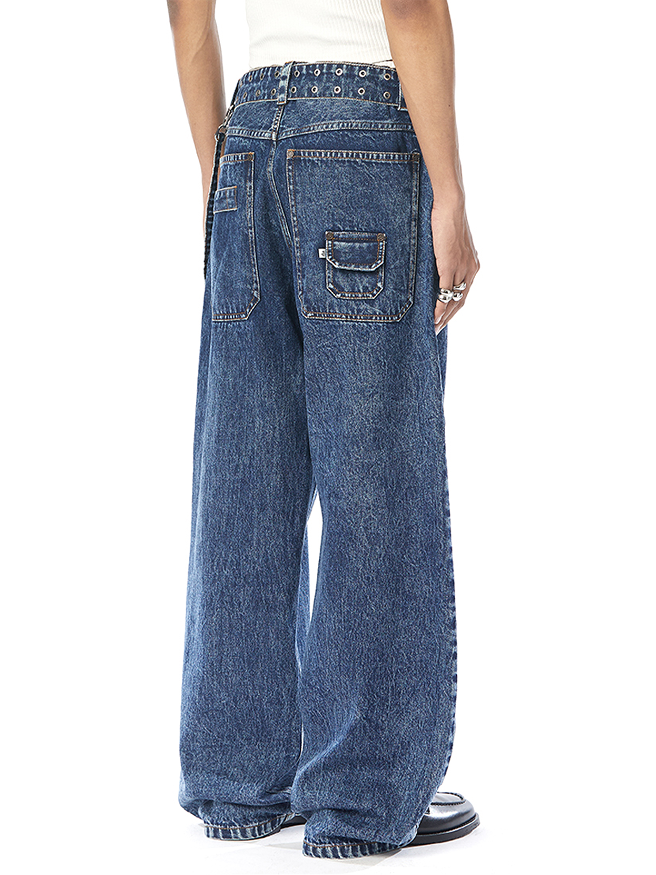 Baggy Jeans with Belt
