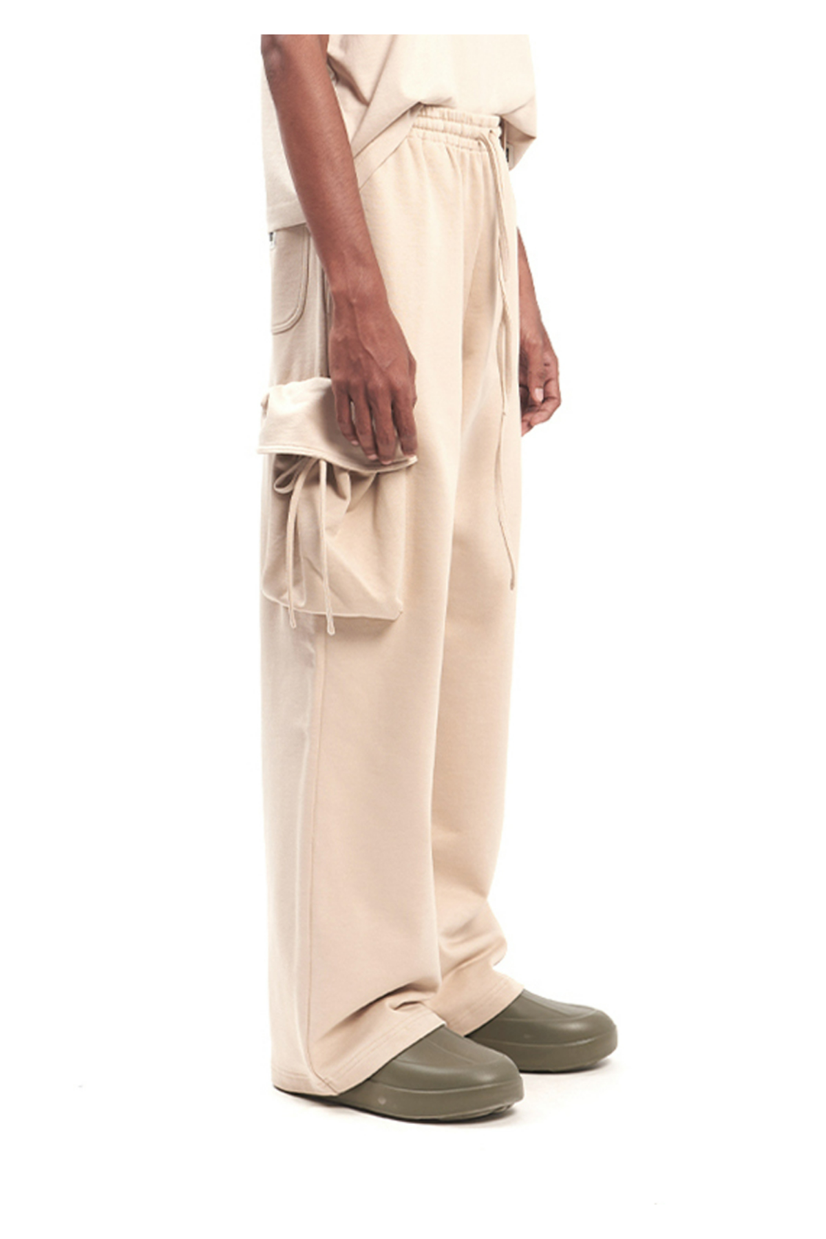 CARGO SWEATPANTS