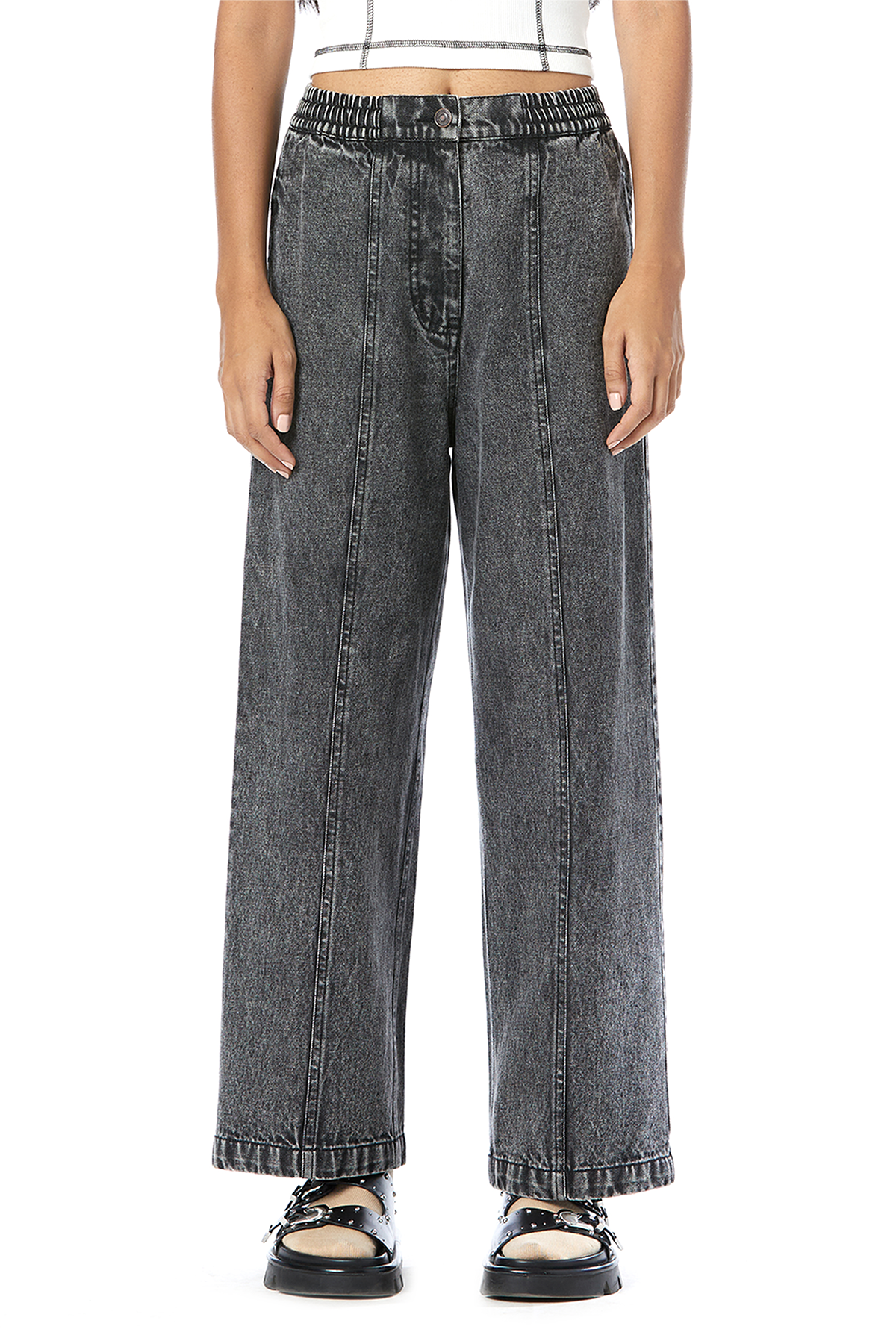 PANELED CROPPED JEANS