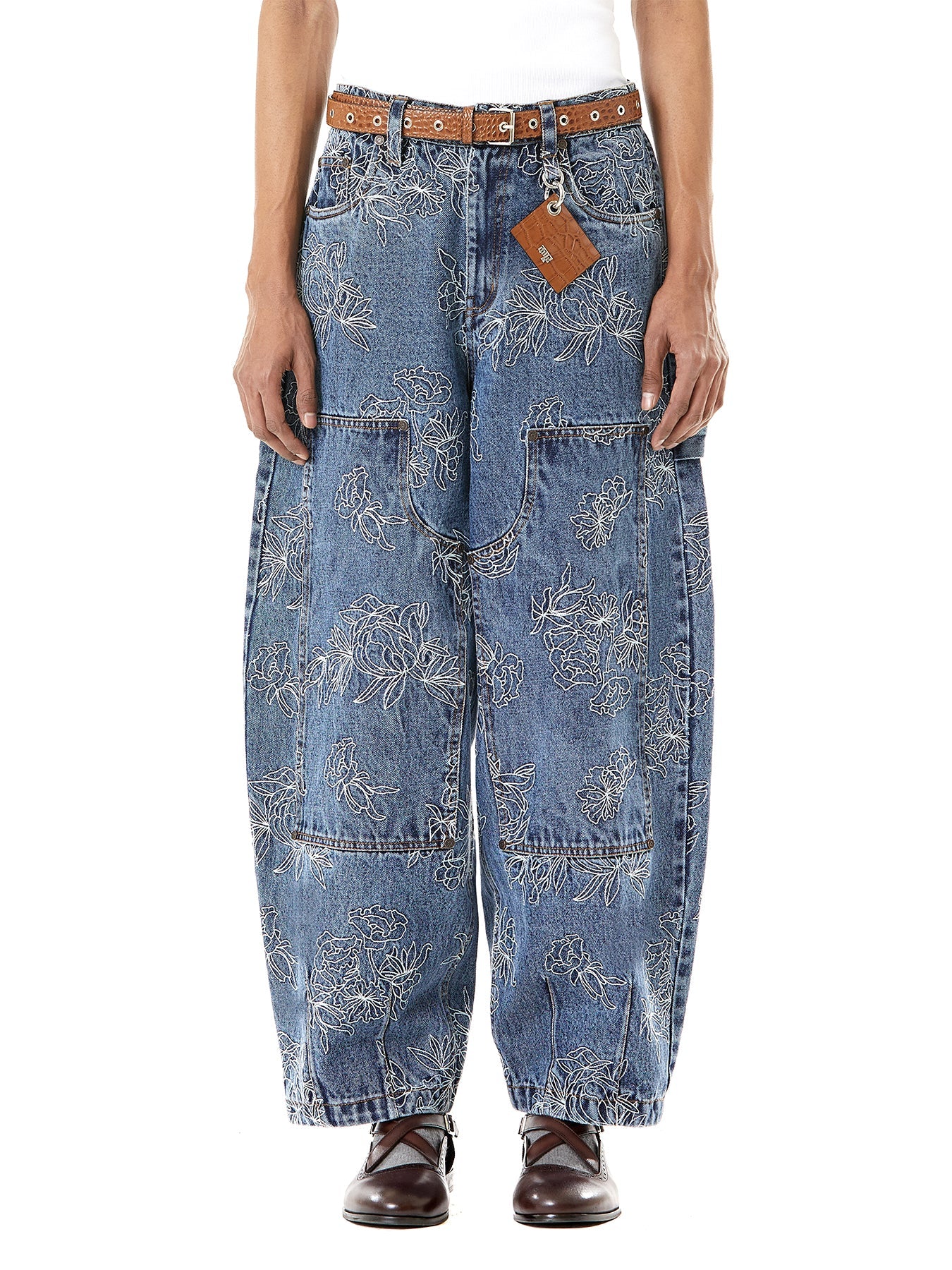 Thread work Balloon Jeans