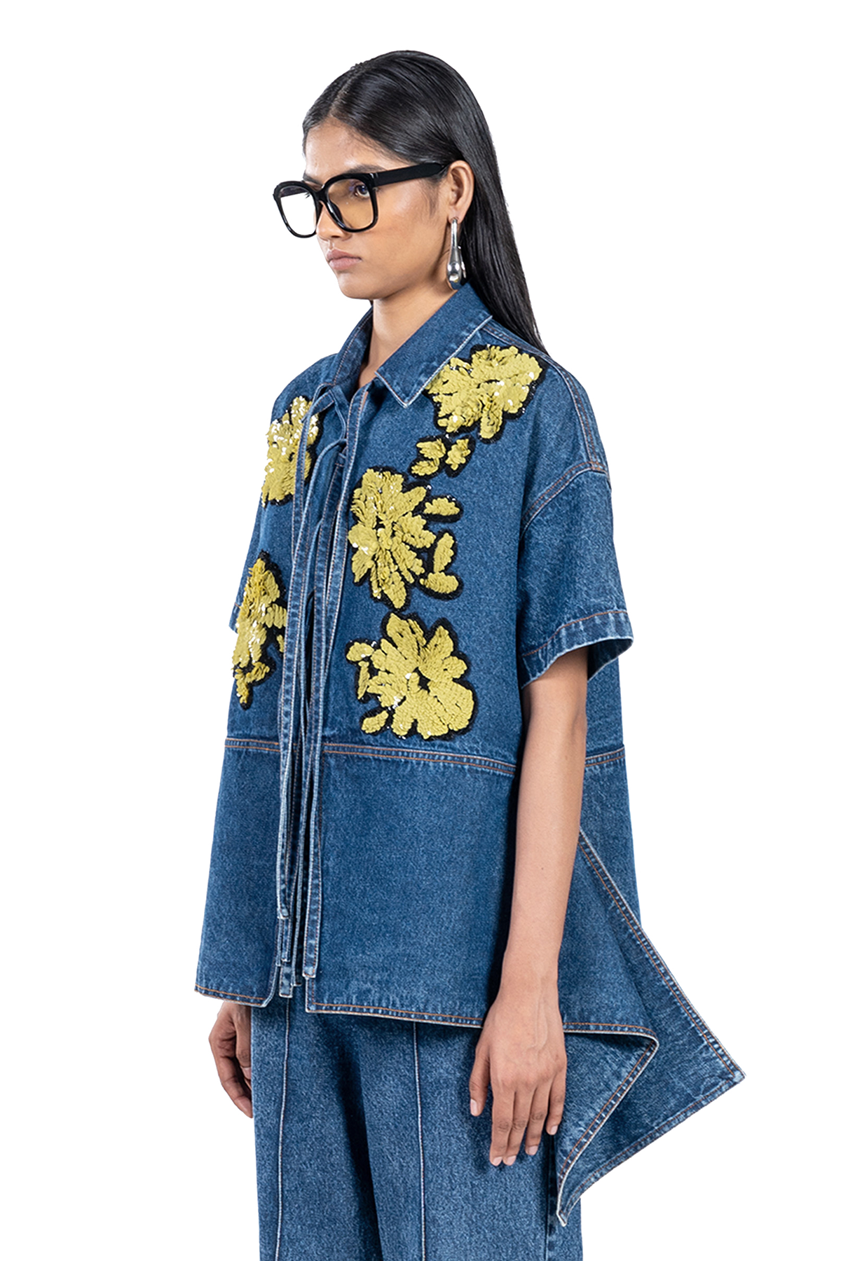 HANDCRAFTED PANELED TIE-UP SHIRT