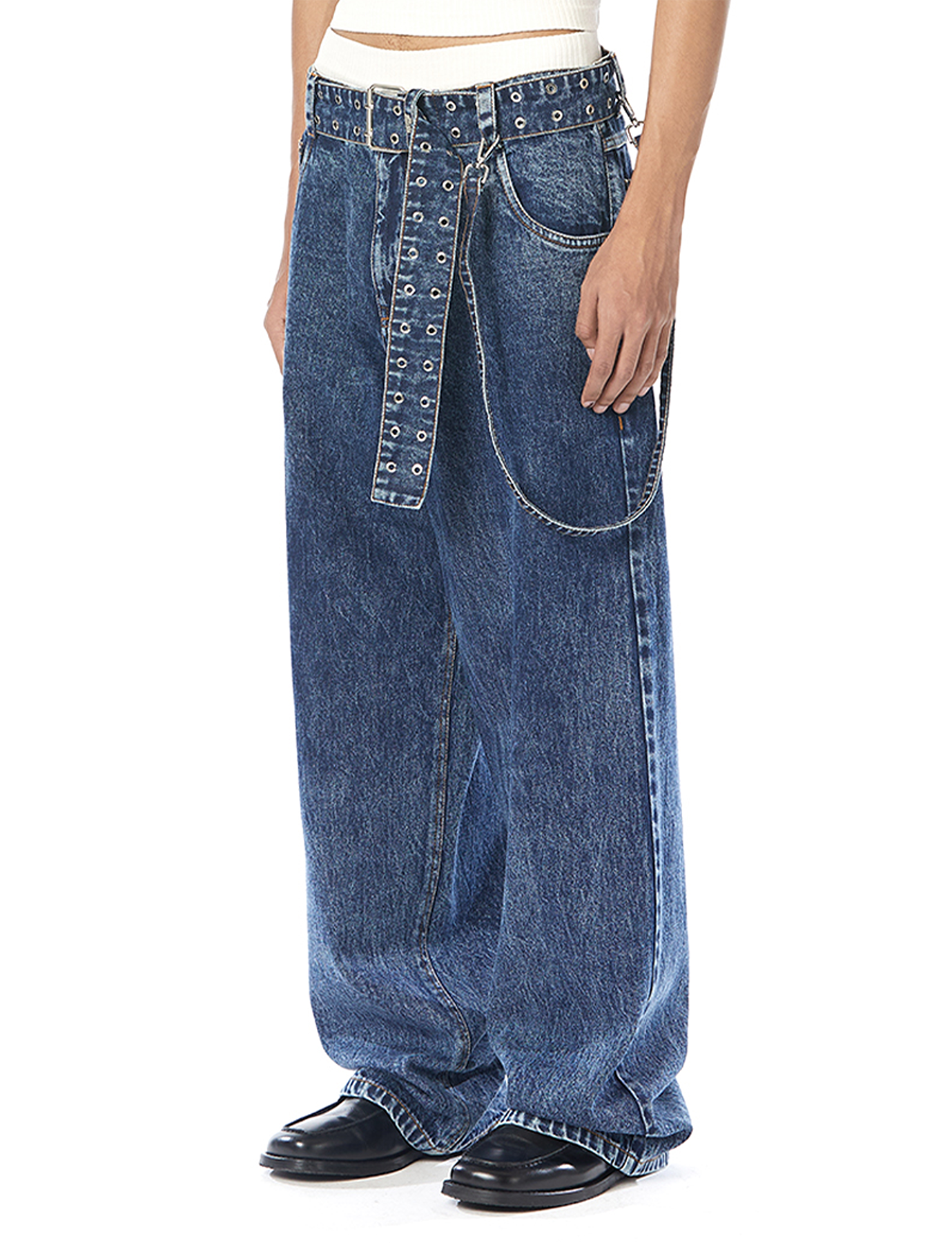 Baggy Jeans with Belt