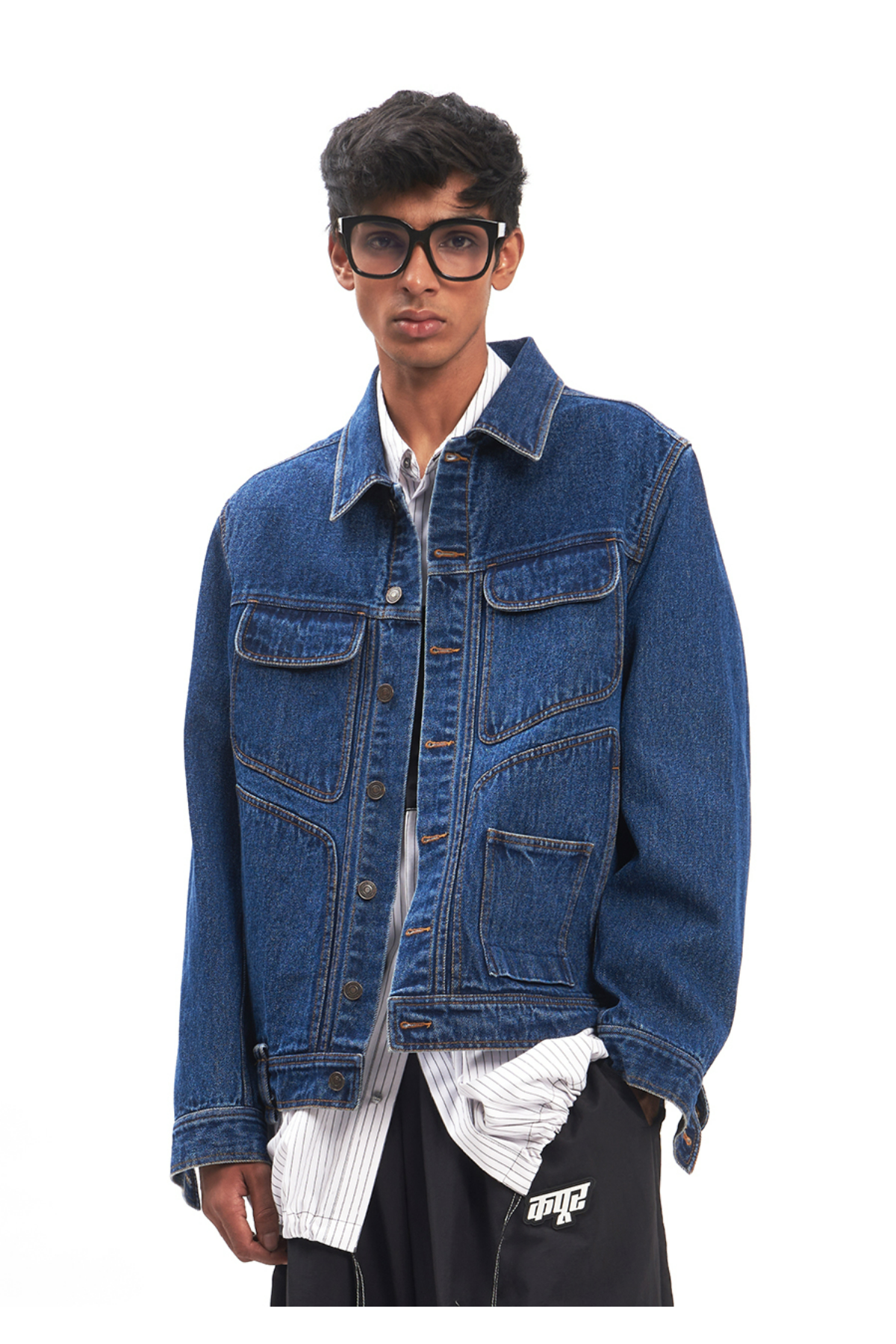 EMBROIDERED DENIM JACKET