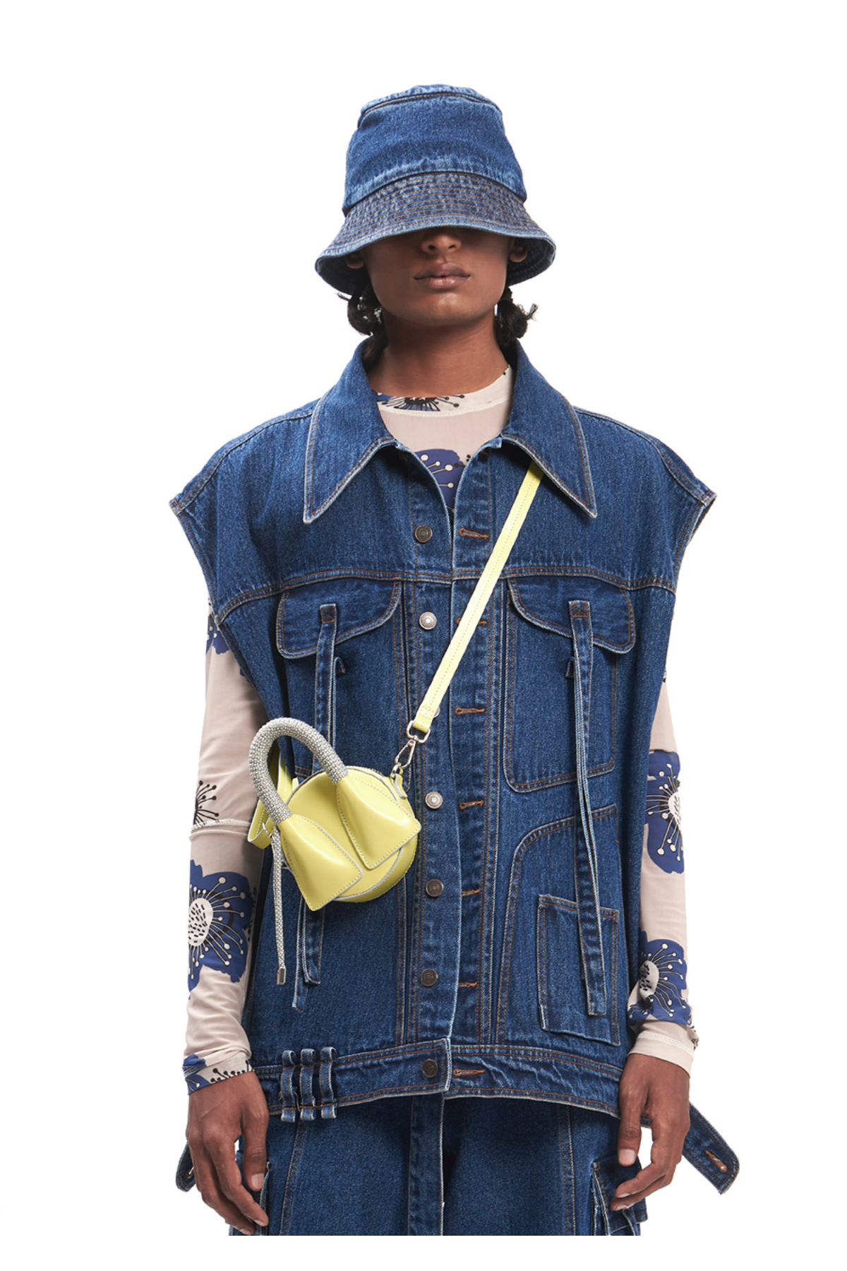 SLEEVELESS MAXI DENIM JACKET