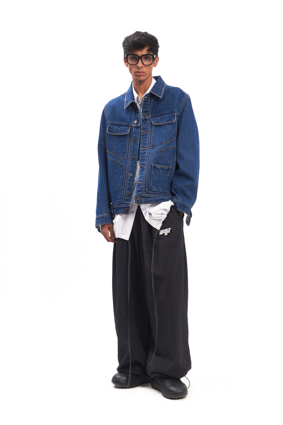 EMBROIDERED DENIM JACKET